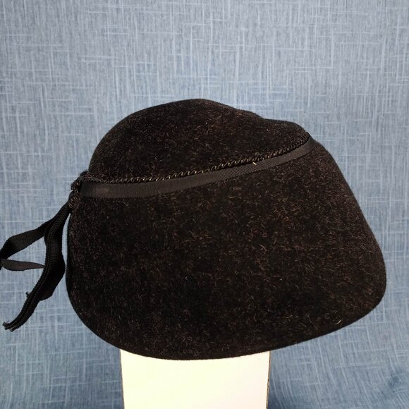 1940s Black Wool Flecked Cloche Hat by The Dayton Company - Picture 2 of 7